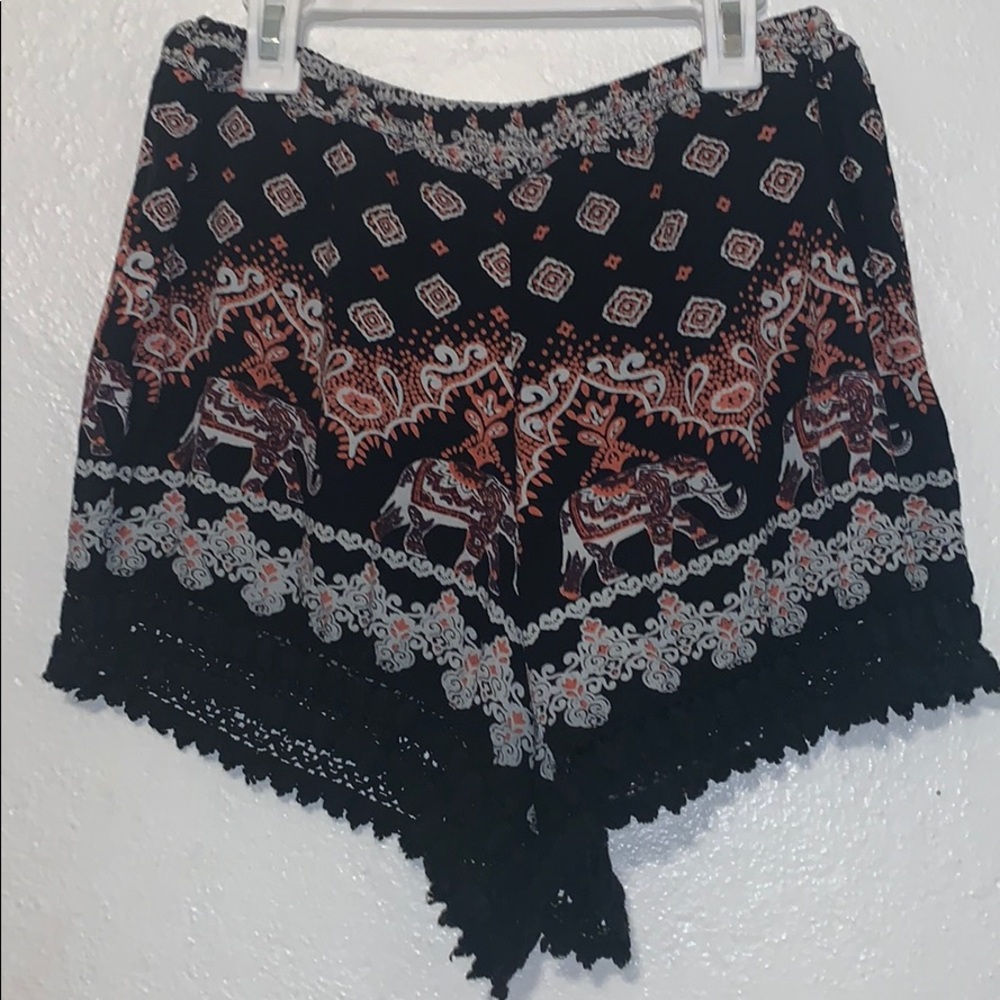 Angie elephant shorts